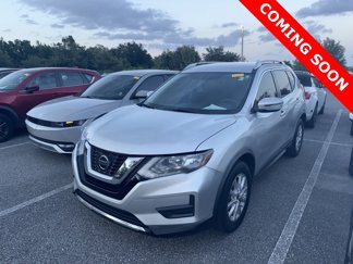 Used 2018 Nissan Rogue SV image 1