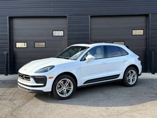 Certified 2023 Porsche Macan Turbo image 1