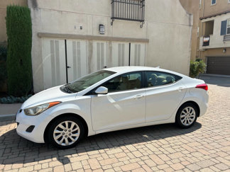 Used 2012 Hyundai Elantra GLS image 1