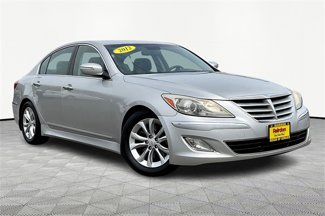 Used 2012 Hyundai Genesis 3.8 image 1