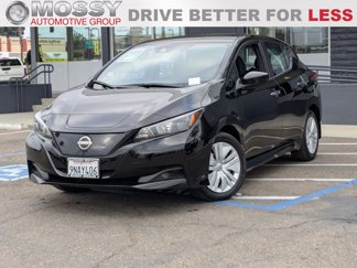 Used 2025 Nissan Leaf S image 1