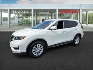 Used 2020 Nissan Rogue SV image 1