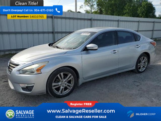 Used 2013 Nissan Altima 3.5 SV image 1