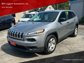Used 2016 Jeep Cherokee Sport image 1
