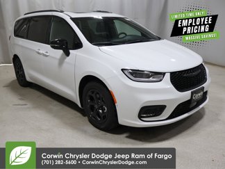 New 2025 Chrysler Pacifica Select image 1