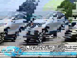 Used 2022 Buick Encore Preferred w/ Safety Package image 1