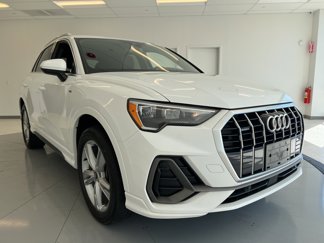 Used 2022 Audi Q3 2.0T Premium w/ Convenience Package image 1