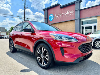 Used 2022 Ford Escape SE w/ SE Sport Appearance Package image 1