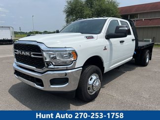 New 2024 RAM 3500 Tradesman w/ Chrome Appearance Group image 1