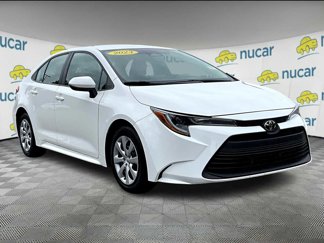 Used 2023 Toyota Corolla LE image 1