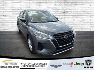 Used 2023 Nissan Kicks S image 1