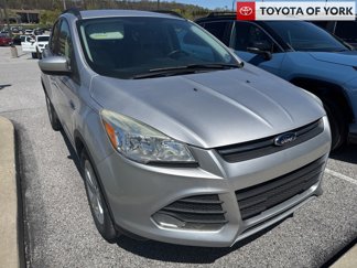 Used 2015 Ford Escape SE w/ Equipment Group 201A image 1
