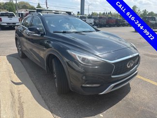 Used 2018 INFINITI QX30 AWD image 1
