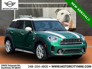 Used 2022 MINI Cooper Countryman S w/ Signature Upholstery Package image 1