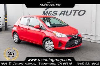 Used 2015 Toyota Yaris L image 1