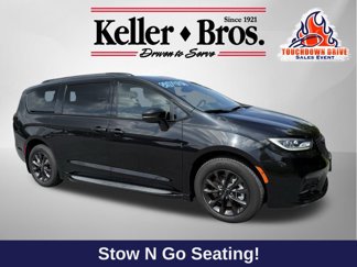 Used 2021 Chrysler Pacifica Touring-L w/ S Appearance Package image 1
