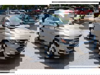 Used 2023 Chevrolet Malibu LT image 1