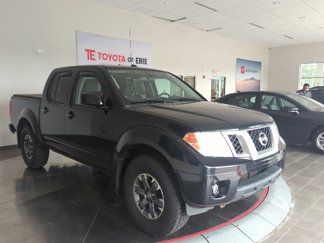 Used 2017 Nissan Frontier PRO-4X image 1