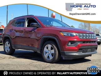 Used 2022 Jeep Compass Latitude image 1