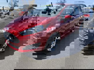Used 2015 Ford Fiesta SE image 1