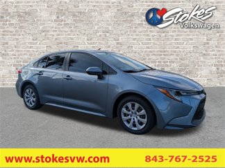 Used 2022 Toyota Corolla LE image 1