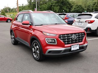 Used 2022 Hyundai Venue Limited image 1