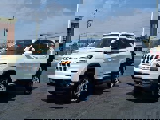 Used 2015 Jeep Cherokee Latitude w/ Cold Weather Group image 1