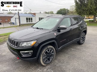 Used 2019 Jeep Compass Trailhawk image 1