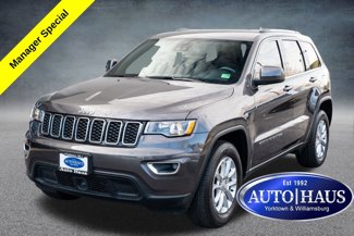 Used 2021 Jeep Grand Cherokee Laredo image 1