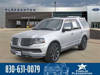 Used 2016 Lincoln Navigator Select image 1