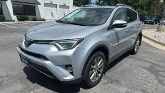Used 2016 Toyota RAV4 Limited image 1