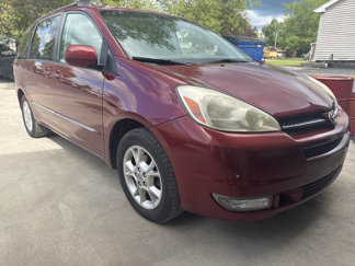 Used 2005 Toyota Sienna XLE Limited image 1