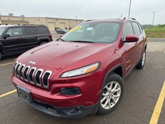 Used 2016 Jeep Cherokee Latitude image 1