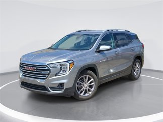 Used 2024 GMC Terrain SLT image 1