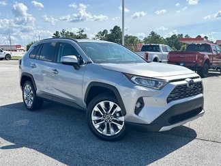 Used 2019 Toyota RAV4 Limited image 1