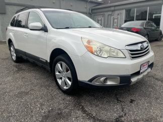 Used 2011 Subaru Outback 2.5i Limited image 1