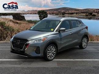 Used 2021 Nissan Kicks SV image 1