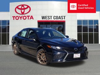Used 2024 Toyota Camry SE image 1