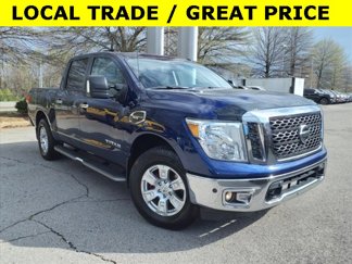 Used 2017 Nissan Titan SV image 1