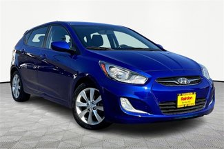 Used 2012 Hyundai Accent SE image 1
