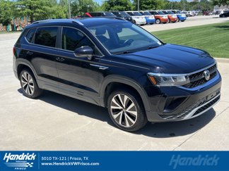 Certified 2022 Volkswagen Taos SE w/ Panoramic Sunroof Package image 1