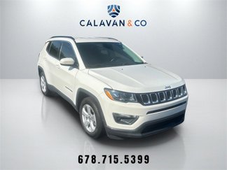 Used 2019 Jeep Compass Latitude image 1