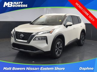 Used 2021 Nissan Rogue SV image 1