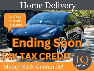 Used 2022 Tesla Model 3 Standard Range image 1