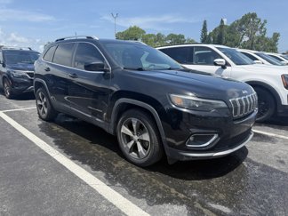 Used 2019 Jeep Cherokee Limited image 1
