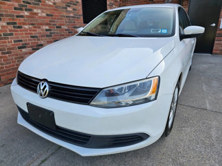 Used 2012 Volkswagen Jetta SE image 1