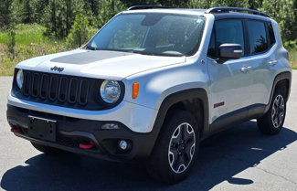 Used 2016 Jeep Renegade Trailhawk image 1