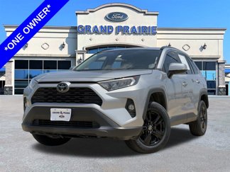 Used 2021 Toyota RAV4 XLE w/ Carpet Mat Package (TMS) image 1