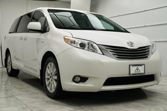 Used 2016 Toyota Sienna XLE image 1