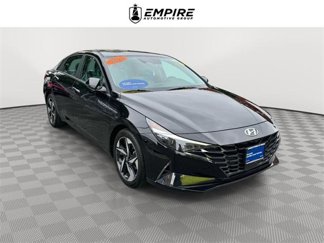 Certified 2023 Hyundai Elantra Limited w/ Cargo Package image 1
